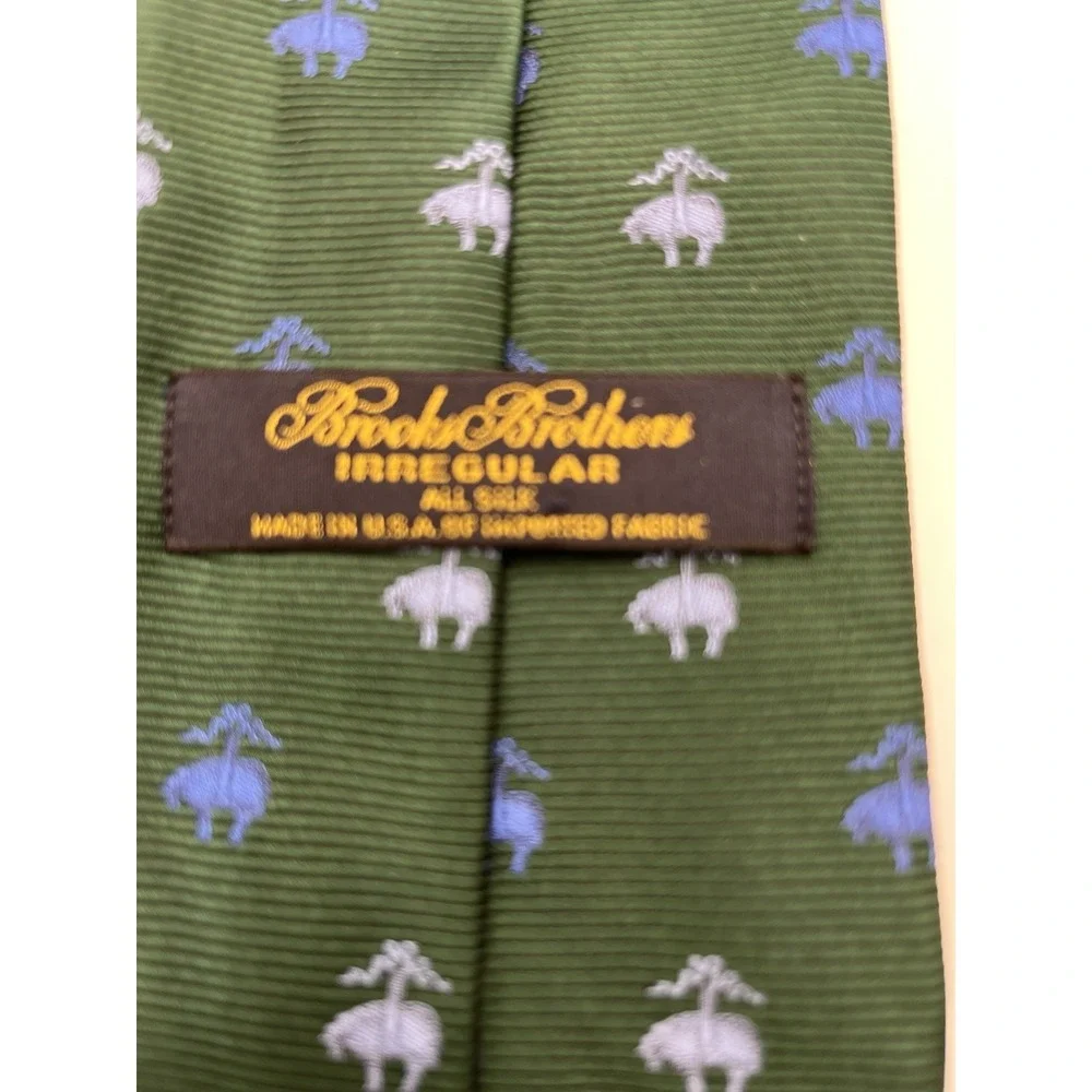 Brooks Brothers Silk Tie Irregular Green with Golden Fleece Logo